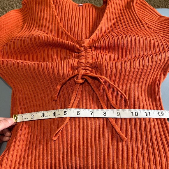 Rust Long Sleeve Ribbed Dress - Picture 9 of 9
